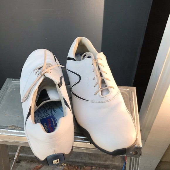 FootJoy LoPro edition Women’s golf cleats size 9 - Picture 4 of 5